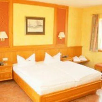 Gutshof Sparow Hotel 4*