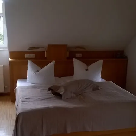 Gutshof Sparow Nossentiner Huette