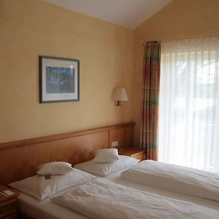 Gutshof Sparow 4* Nossentiner Huette